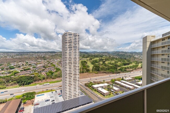 Building Photo - 2Bd/2Ba/2Pkg LELE PONO in Aiea - $2400