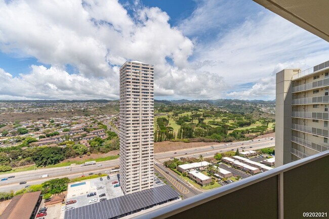 Building Photo - 2Bd/2Ba/2Pkg LELE PONO in Aiea - $2750