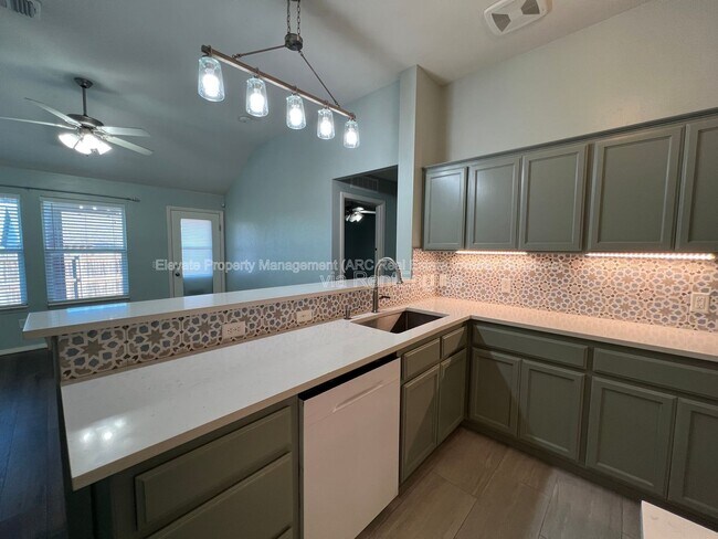 Building Photo - 2740 Red Fish Rd