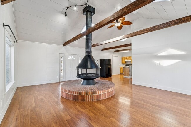 Building Photo - 4306 Plum St