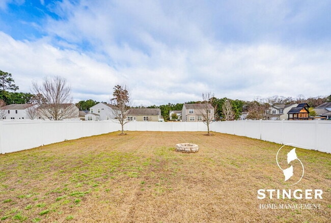 Building Photo - 4 Burley Ln