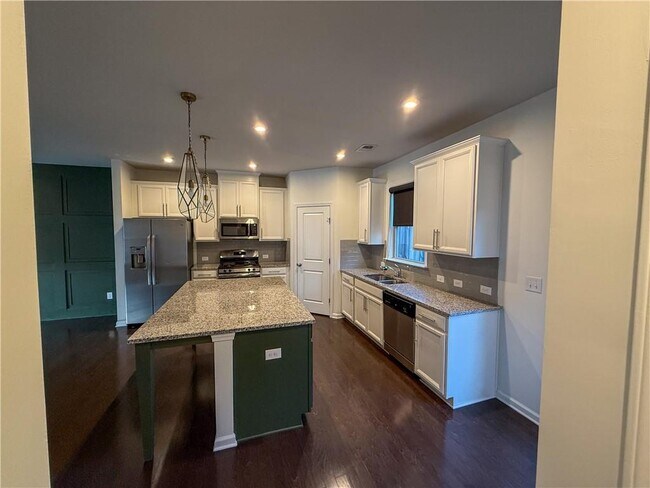 Building Photo - 2452 Coosa Vly