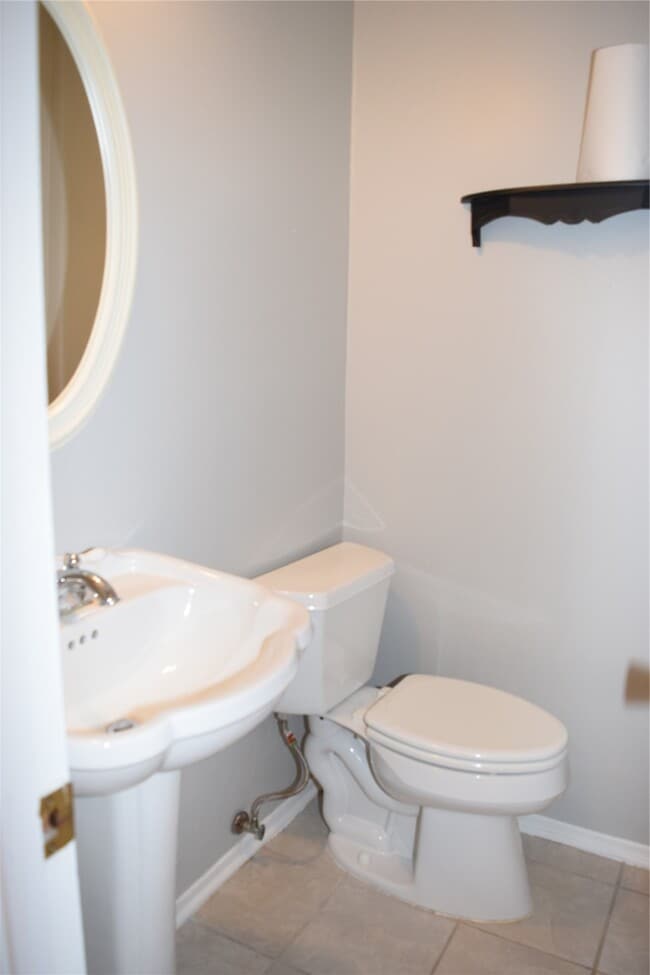 Building Photo - 1505 Silverpines Rd