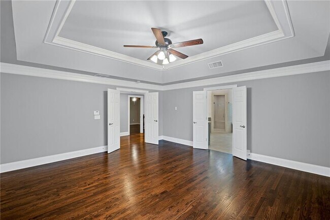 Building Photo - 710 Weybridge Pl