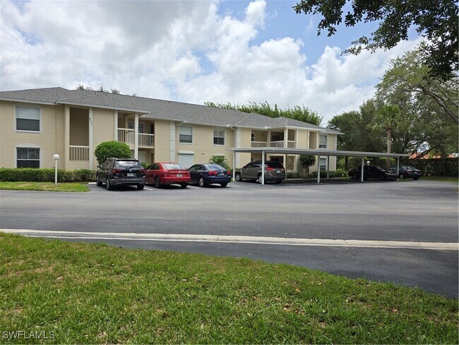 Primary Photo - 605 Squire Cir