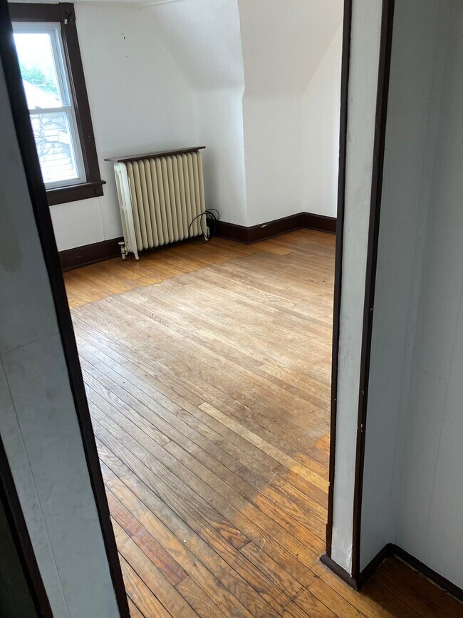 Building Photo - Chandler