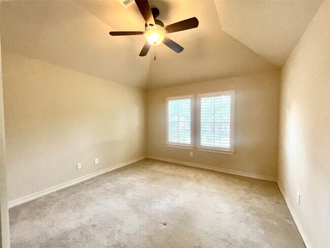 Building Photo - 23203 Fall Wind Ct