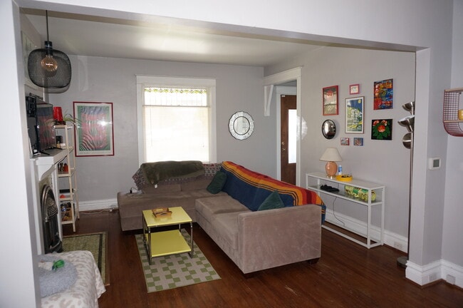 Living Room - 2844 N Marion St