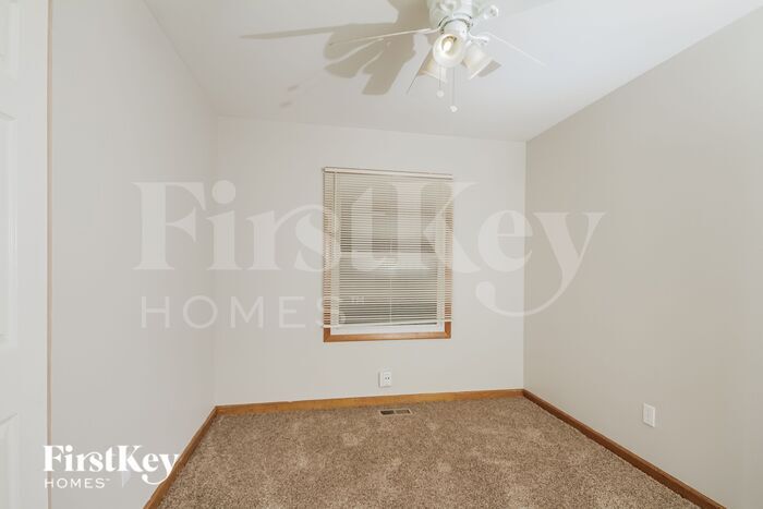 Building Photo - 1370 Robinwood Dr