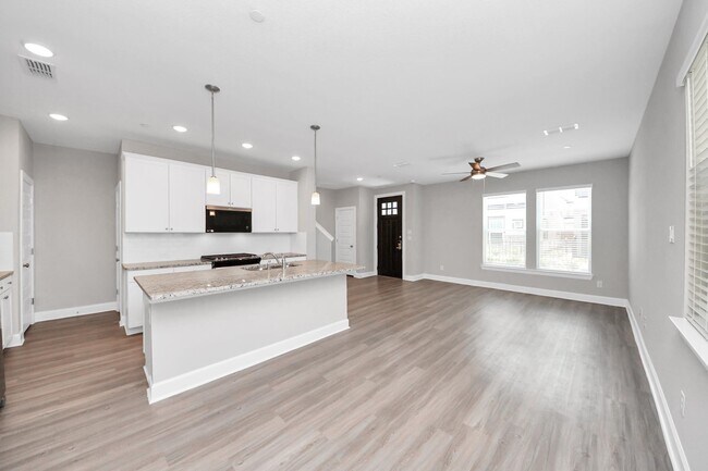 Building Photo - 5300 Berkeley Knl Cir