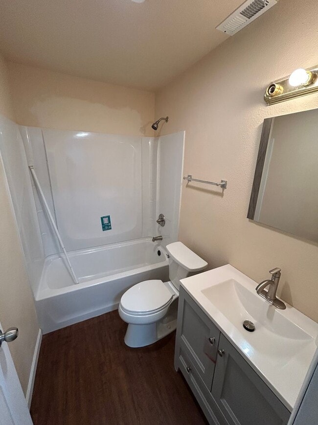 Building Photo - HOP16780