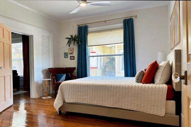 Building Photo - 333 9th Ave N