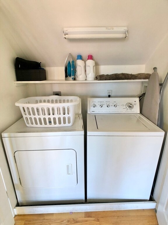 Building Photo - 32 Lakeville Rd