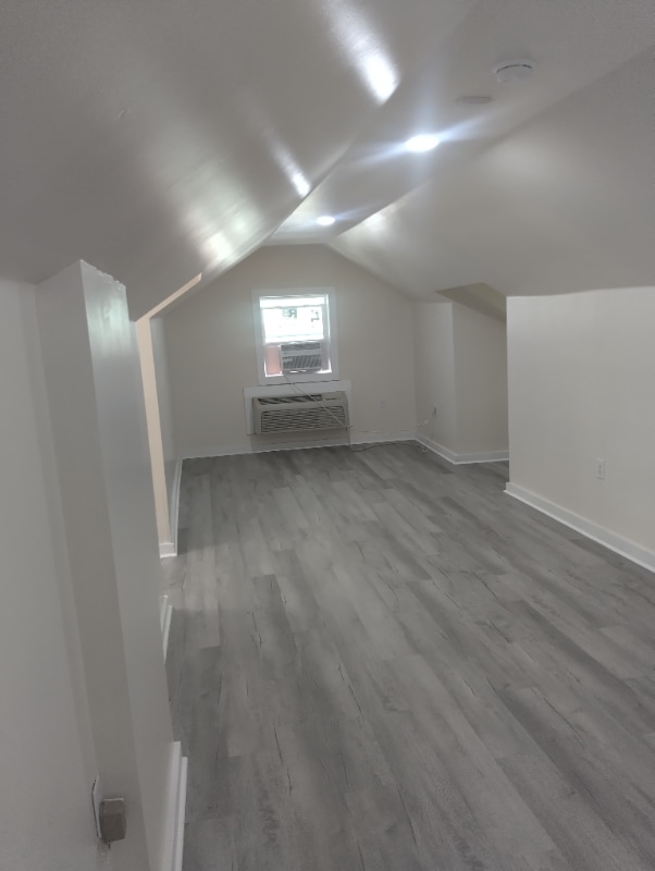 Building Photo - 1938 Gorgas St