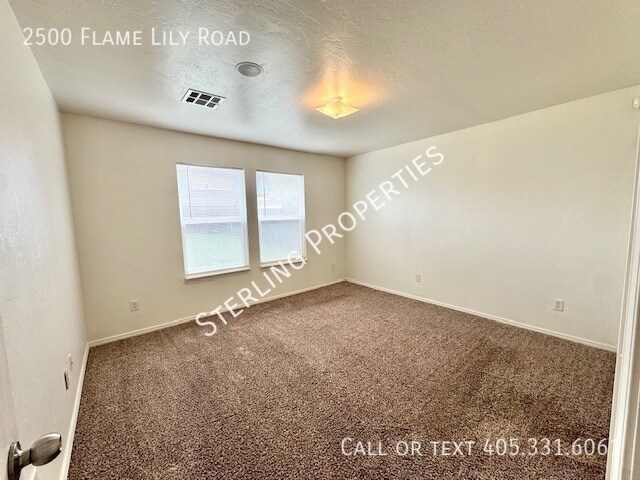 Building Photo - 2500 Flame Lily Rd