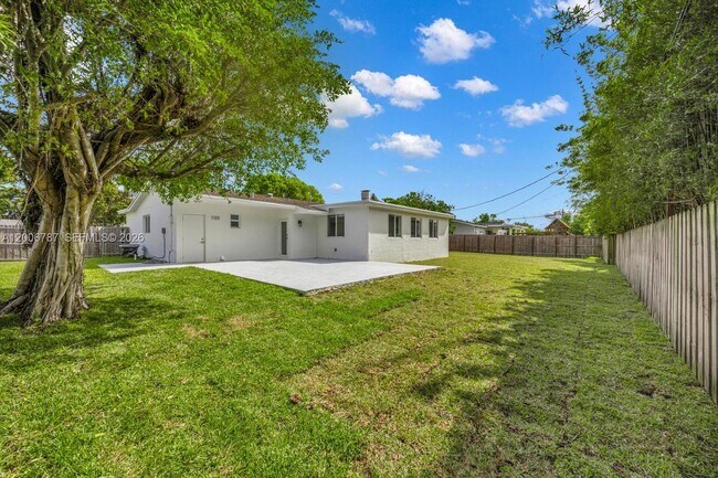 Building Photo - 8760 SW 83rd St