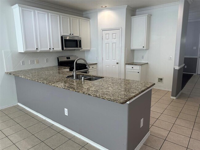 Building Photo - 9206 Kransbury Ln