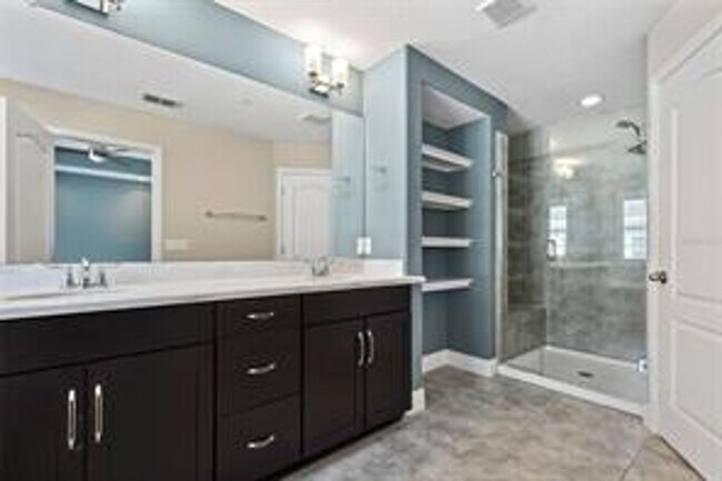 Building Photo - Baldwin Park three story townhome