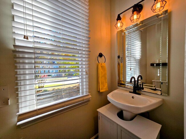 Building Photo - 2317 Declaration Dr