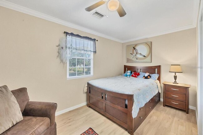 Building Photo - 690 Percheron Cir