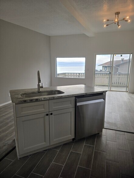 Building Photo - 1047 Wharf St