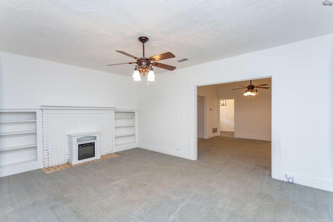 Building Photo - 1710 Pearl Ave