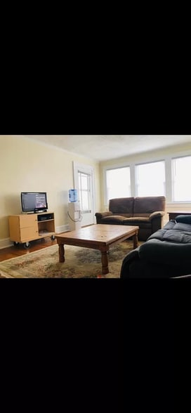 Building Photo - 1725 Vine St