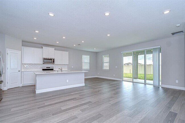 Building Photo - 2286 Sienna Spruce St