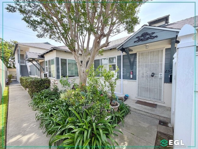 Building Photo - 250 N Cordova St