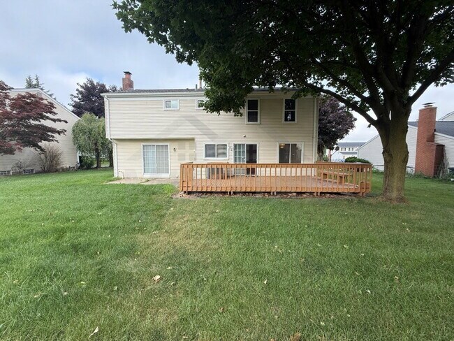Building Photo - 28144 Yorktown Rd