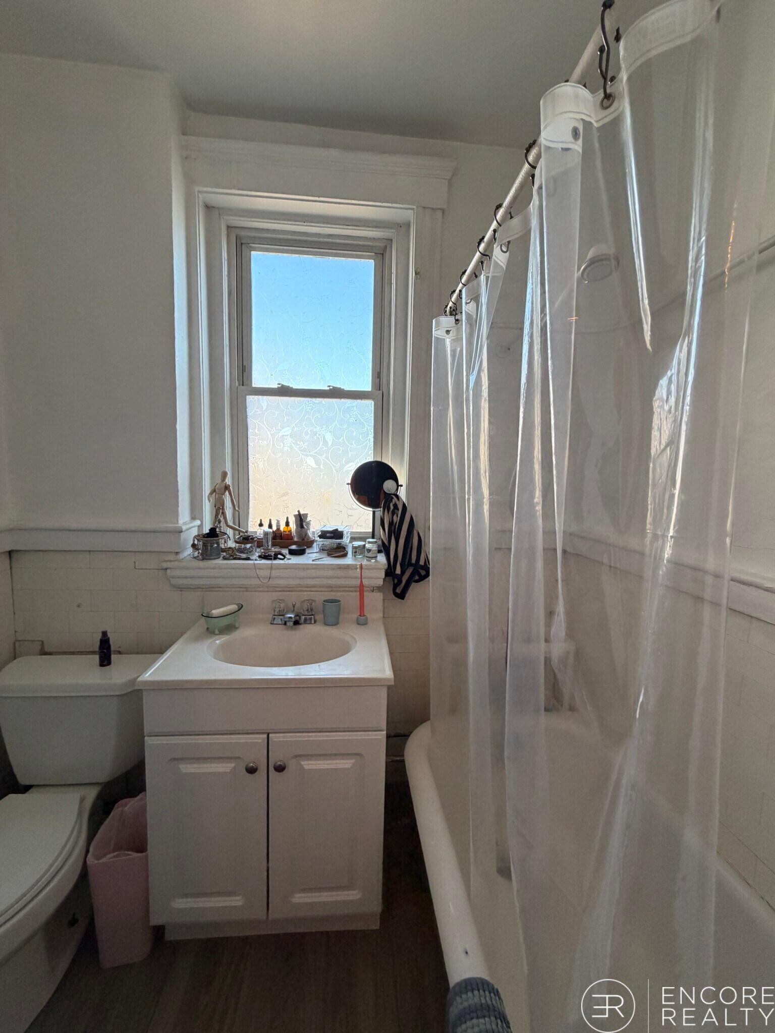 Building Photo - 28 Quint Ave