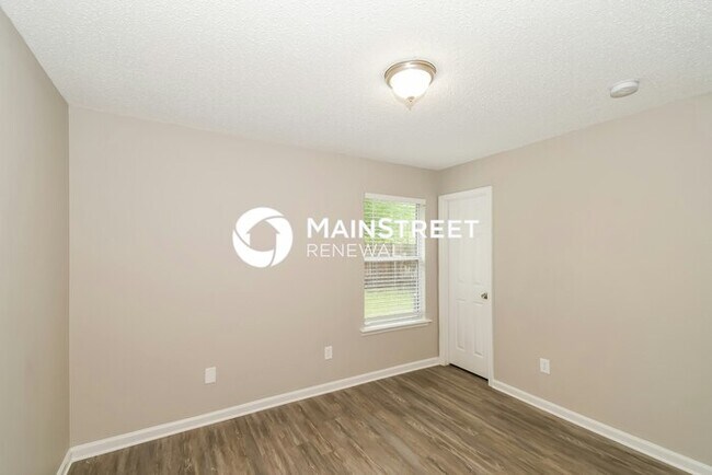 Building Photo - 4 Bedroom Pet-Friendly Home in Jacksonvill...