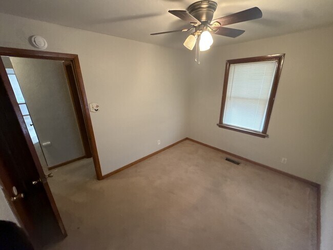 Building Photo - 223 Wiegel Dr