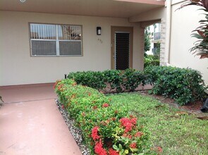 Building Photo - 490 Monaco Blvd