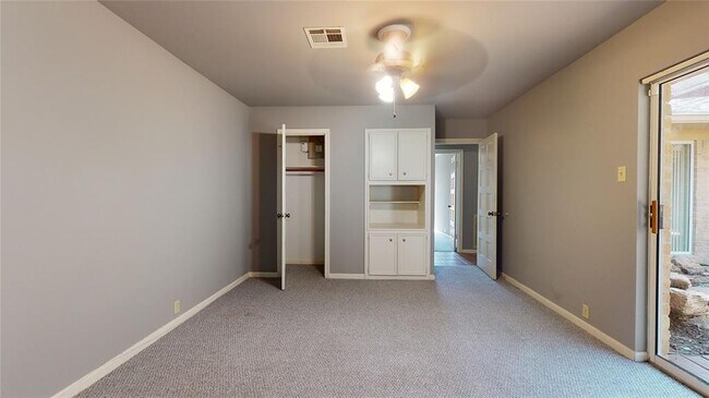 Building Photo - 12618 Misty Valley Dr