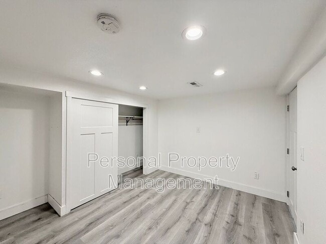 Building Photo - 1335 I St