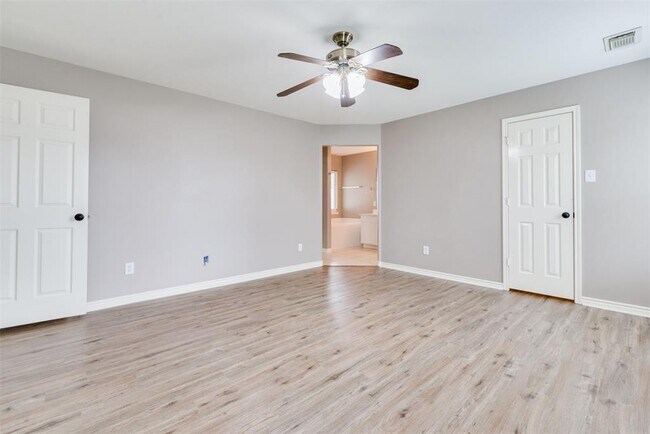 Building Photo - 12110 English Brook Cir