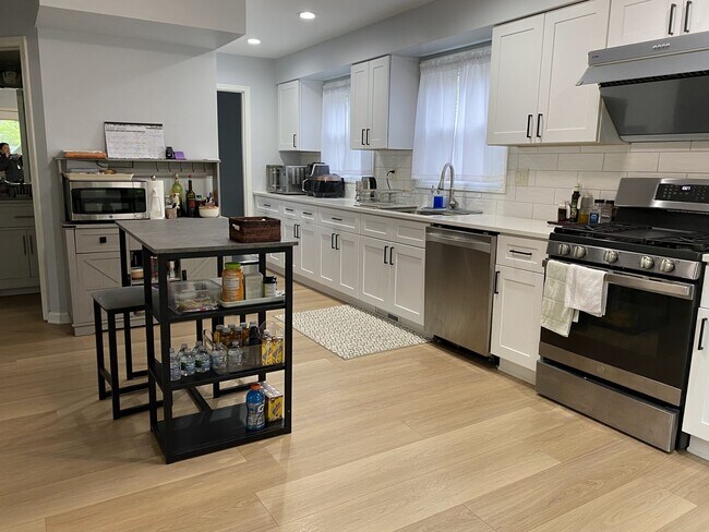 Building Photo - 1408 Killdeer Dr
