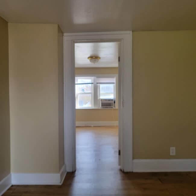 Building Photo - Martindale-Brightwood 4BR/2BA House!