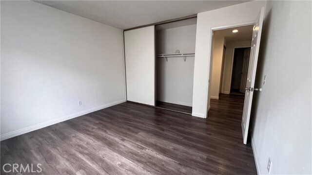 Building Photo - 1206 S Cypress Ave