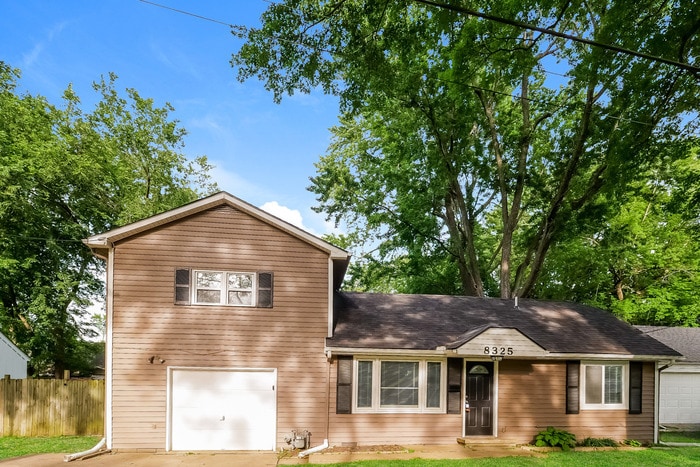 Primary Photo - 8325 Riggs St