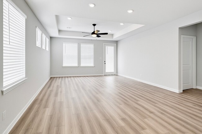 Building Photo - 9638 Lily Vis Ln