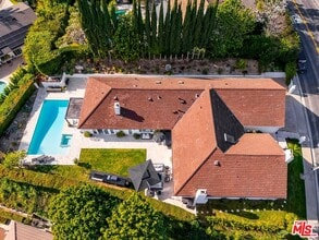 Building Photo - 3063 Deep Canyon Dr