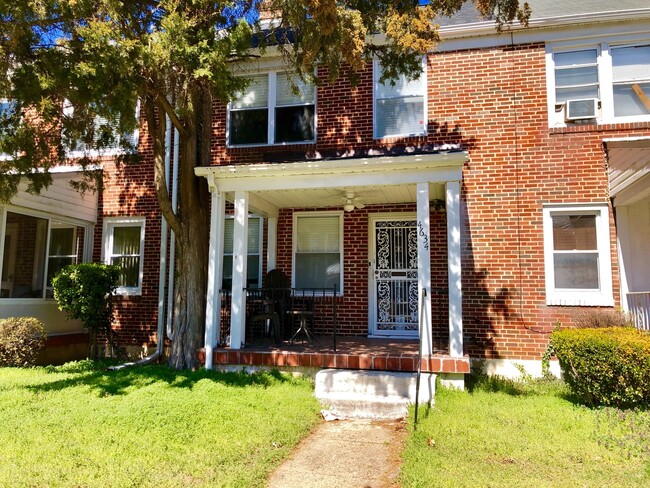 Primary Photo - Updated 3 Bedroom Townhome - Edmondson/Hun...