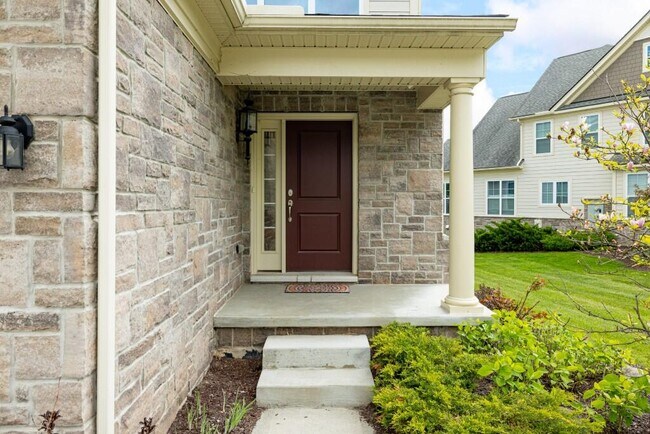 Building Photo - 3031 N Spurway Dr