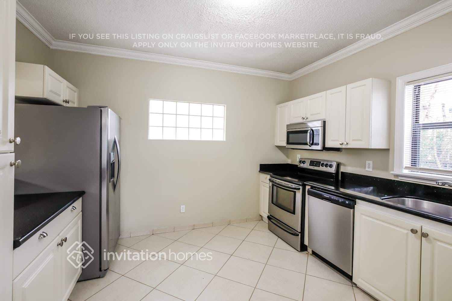 Building Photo - 3407 NW 112th Terrace