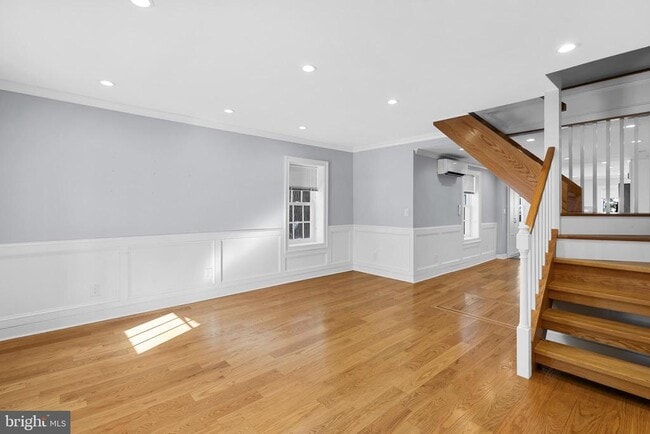 Building Photo - 109 Mercer St