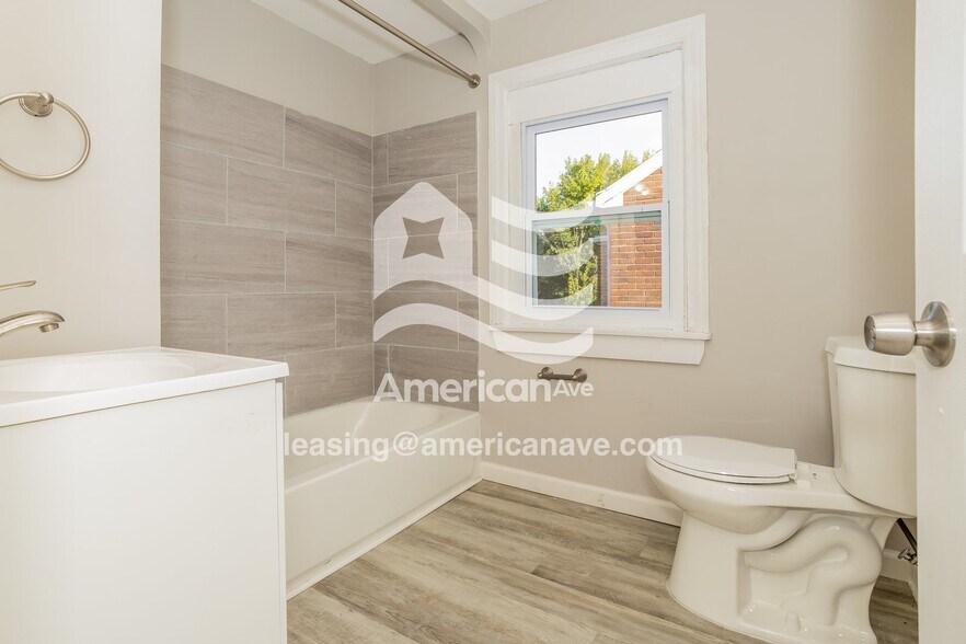 Building Photo - 5766 3 Mile Dr