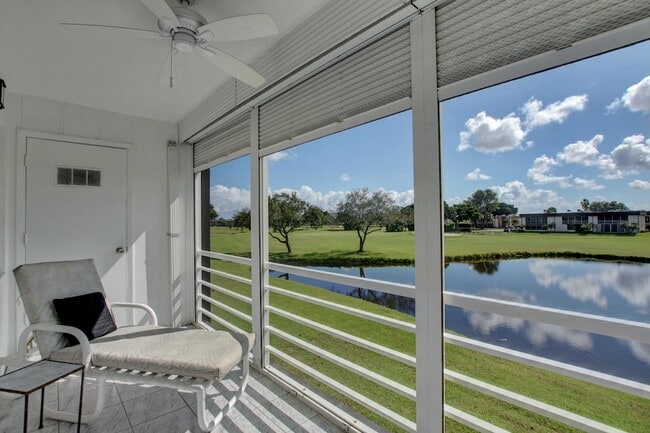 Building Photo - 998 Normandy Trail