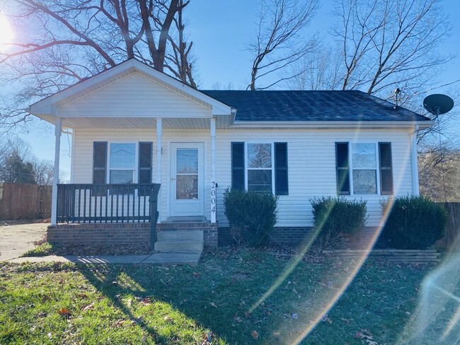 Primary Photo - Charming ranch home.